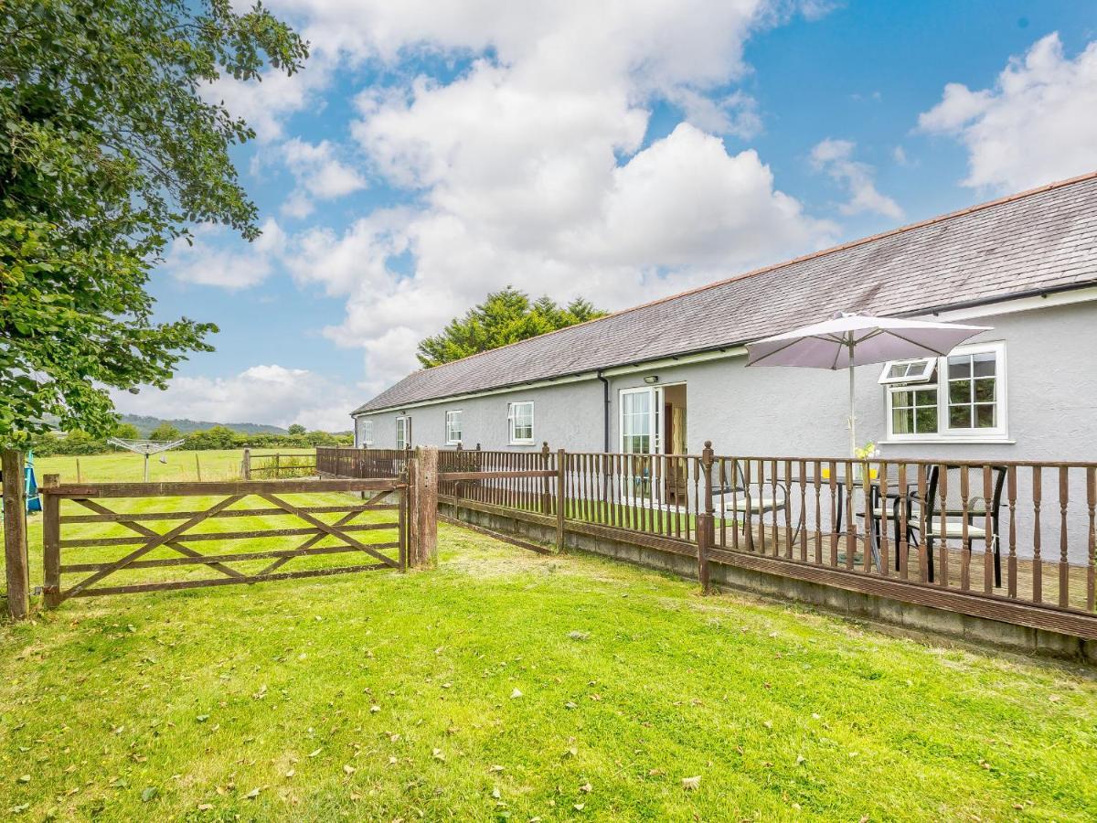 2 Black Horse Cottages Pentraeth Dış mekan fotoğraf